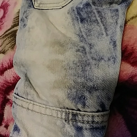 Jeans - Picture 4 of 4